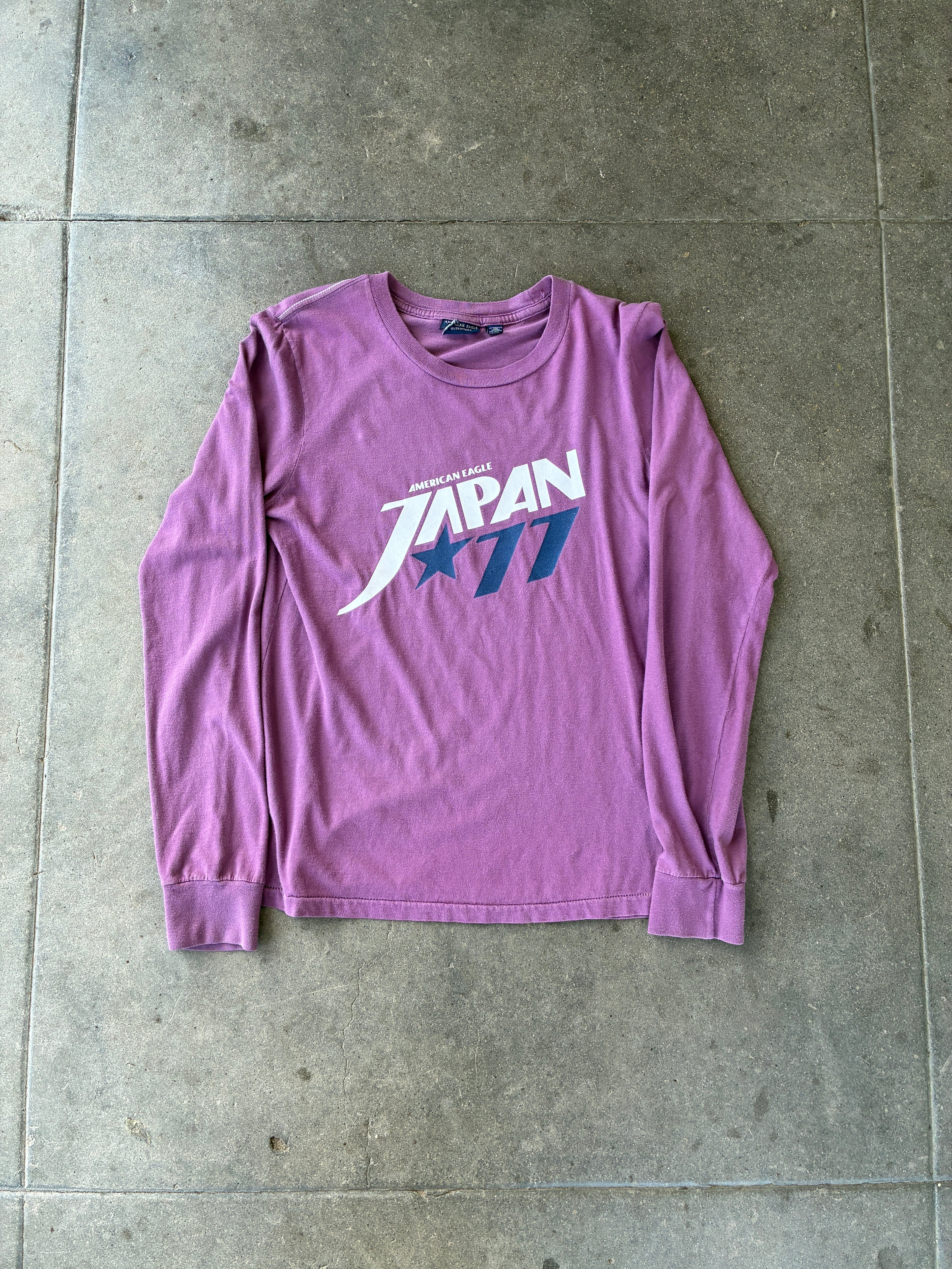 ‘00s American Eagle “Japan” LongSleeve Shirt - M