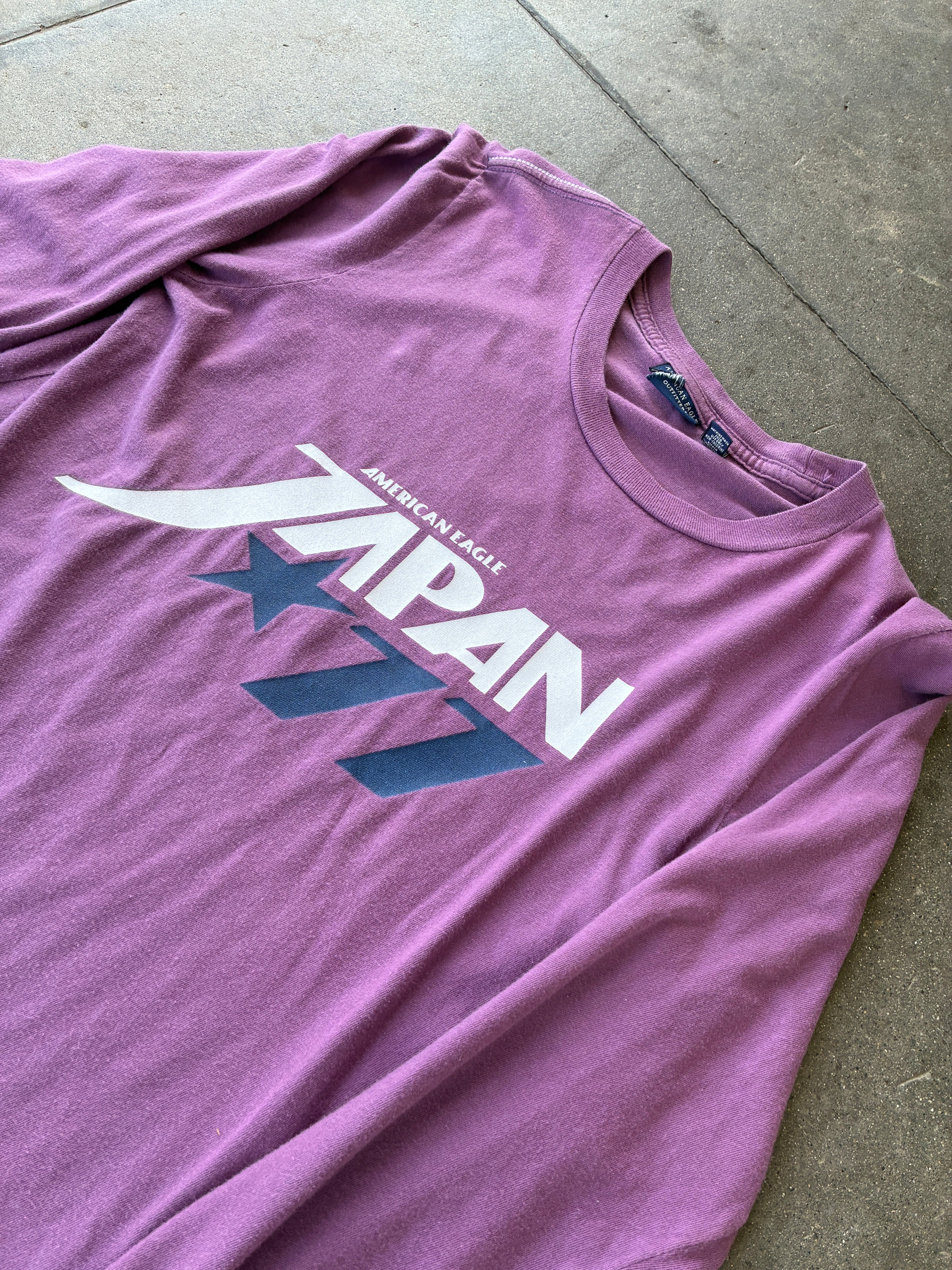 ‘00s American Eagle “Japan” LongSleeve Shirt - M